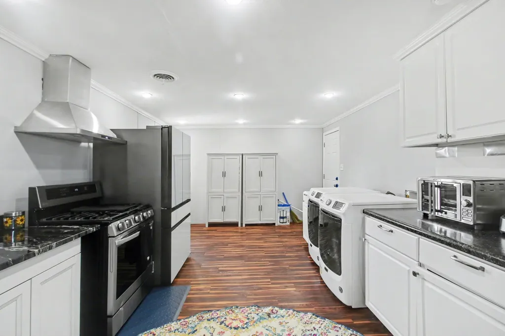 04950 Cecilia Drive South Haven Charter Township MI 49090