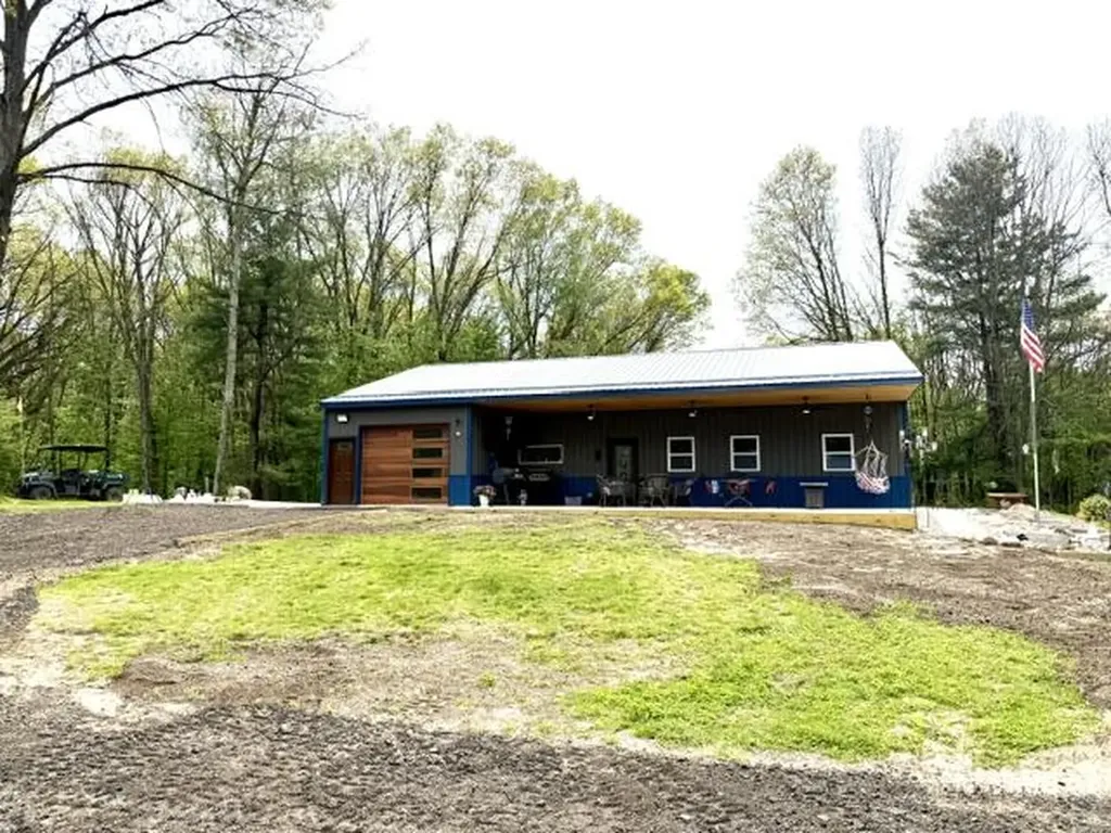 53815 Glenwood Road Wayne Township MI 49047