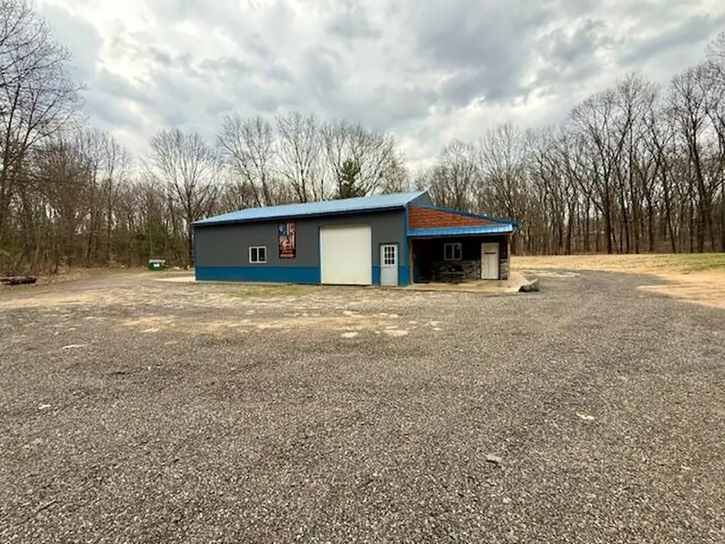 53815 Glenwood Road Wayne Township MI 49047