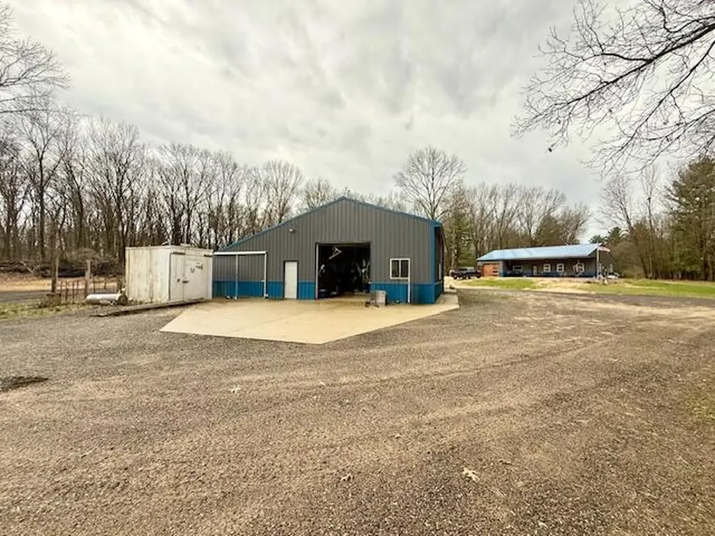 53815 Glenwood Road Wayne Township MI 49047