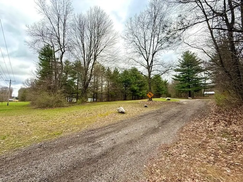 53815 Glenwood Road Wayne Township MI 49047