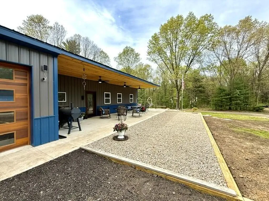 53815 Glenwood Road Wayne Township MI 49047