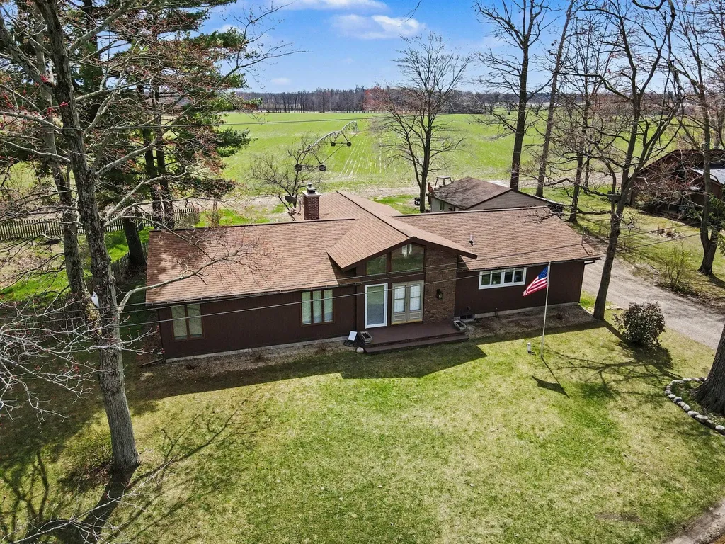 48379 Hill Drive Lawrence Township MI 49045