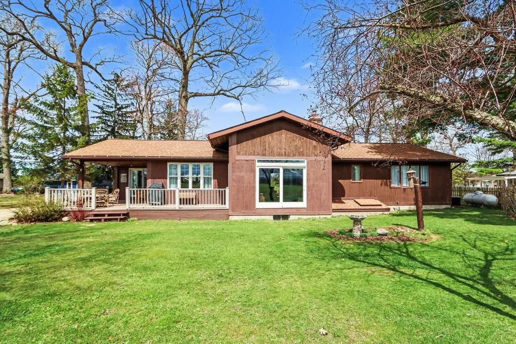 48379 Hill Drive Lawrence Township MI 49045