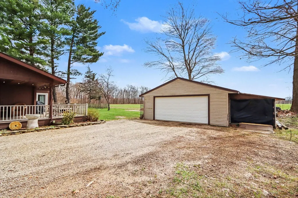 48379 Hill Drive Lawrence Township MI 49045