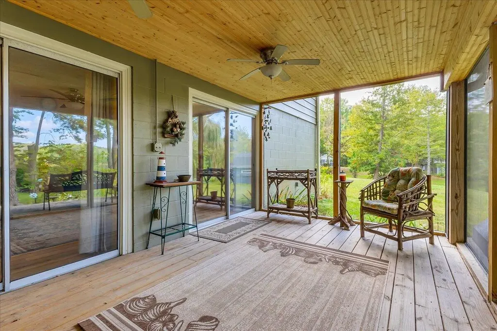 45417 15th Avenue Bloomingdale Township MI 49026