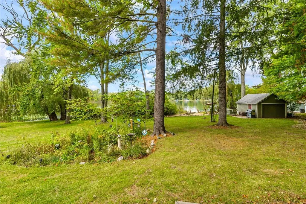 45417 15th Avenue Bloomingdale Township MI 49026