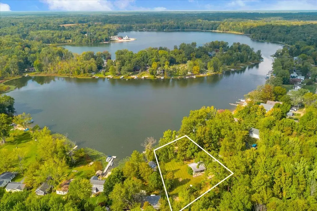 45417 15th Avenue Bloomingdale Township MI 49026