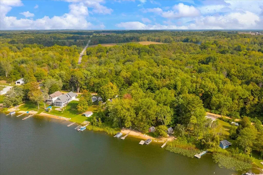 45417 15th Avenue Bloomingdale Township MI 49026