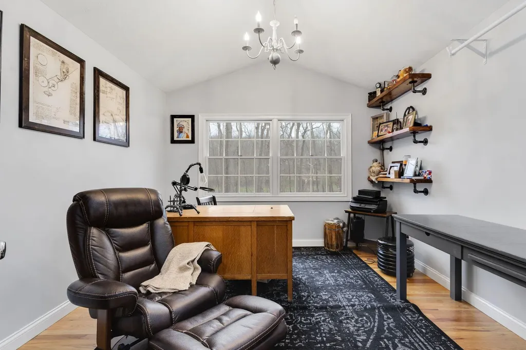 1860 High Meadow N Bertrand Township MI 49120