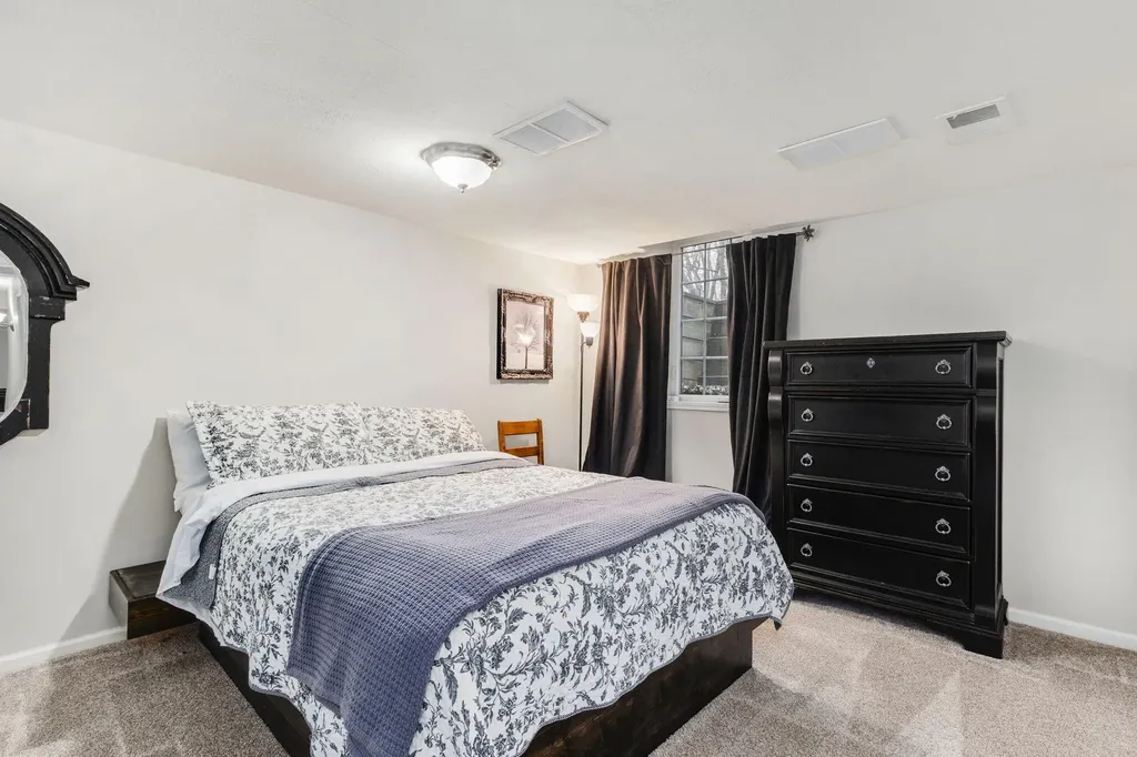 1860 High Meadow N Bertrand Township MI 49120