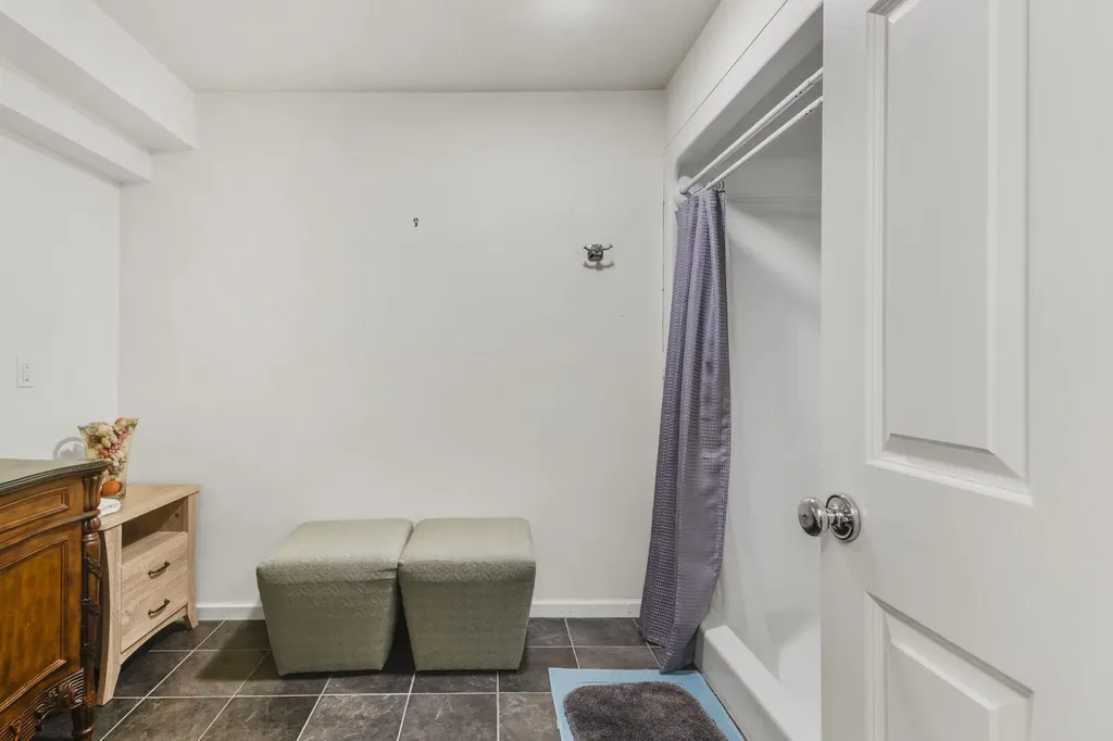 1860 High Meadow N Bertrand Township MI 49120