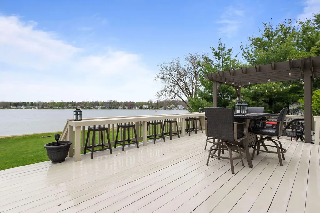 1256 Barron Lake Road Howard Township MI 49120