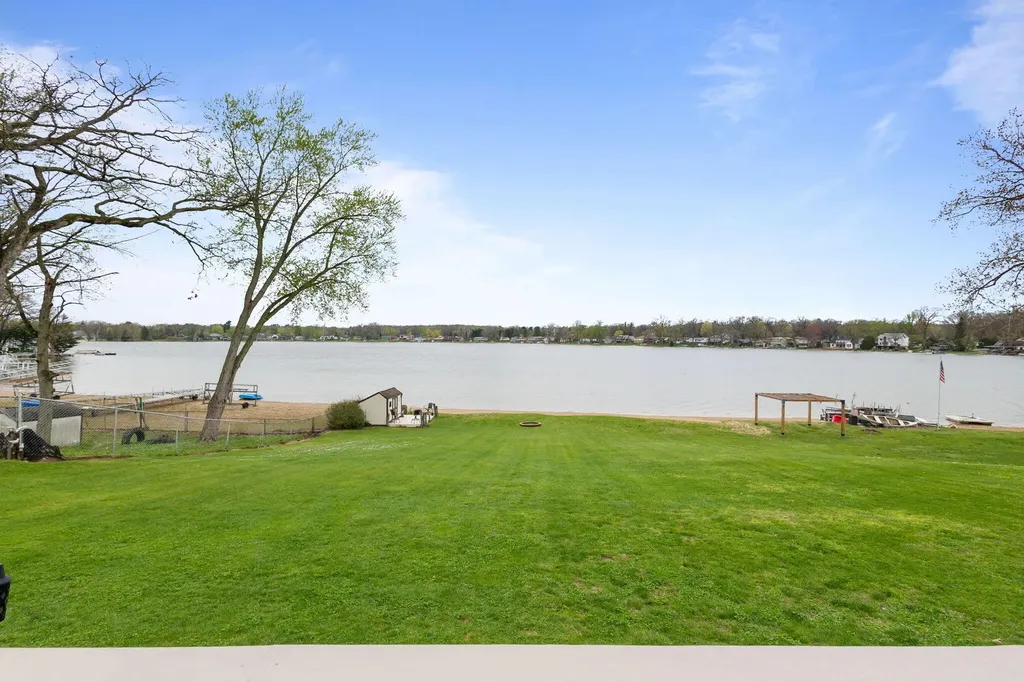 1256 Barron Lake Road Howard Township MI 49120