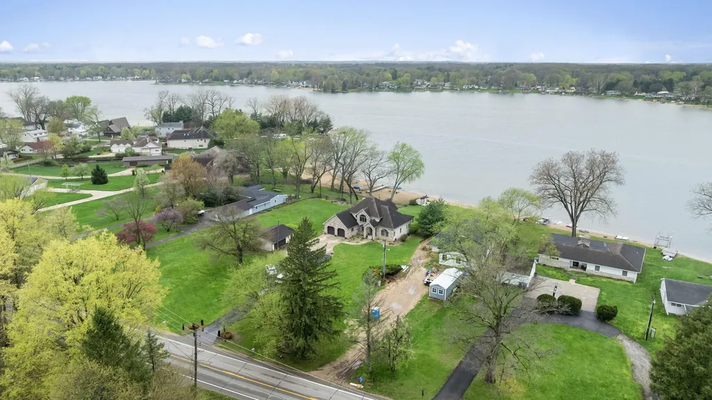 1256 Barron Lake Road Howard Township MI 49120