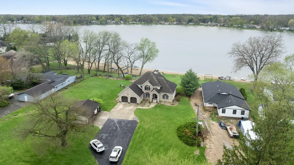 1256 Barron Lake Road Howard Township MI 49120