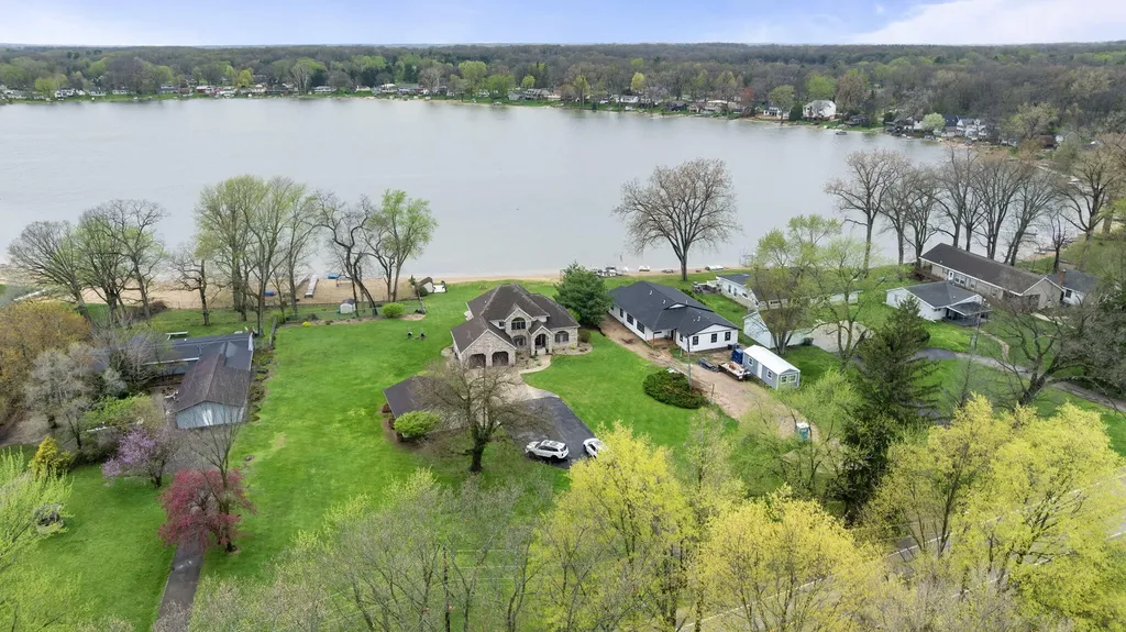 1256 Barron Lake Road Howard Township MI 49120