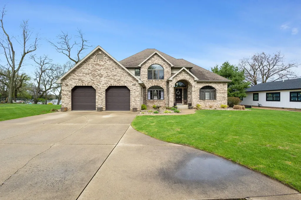 1256 Barron Lake Road Howard Township MI 49120