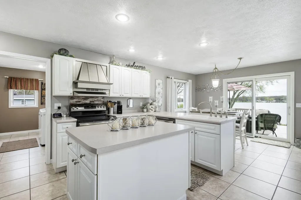 1256 Barron Lake Road Howard Township MI 49120