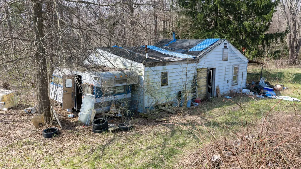 17859 Behner Road New Buffalo Township MI 49117