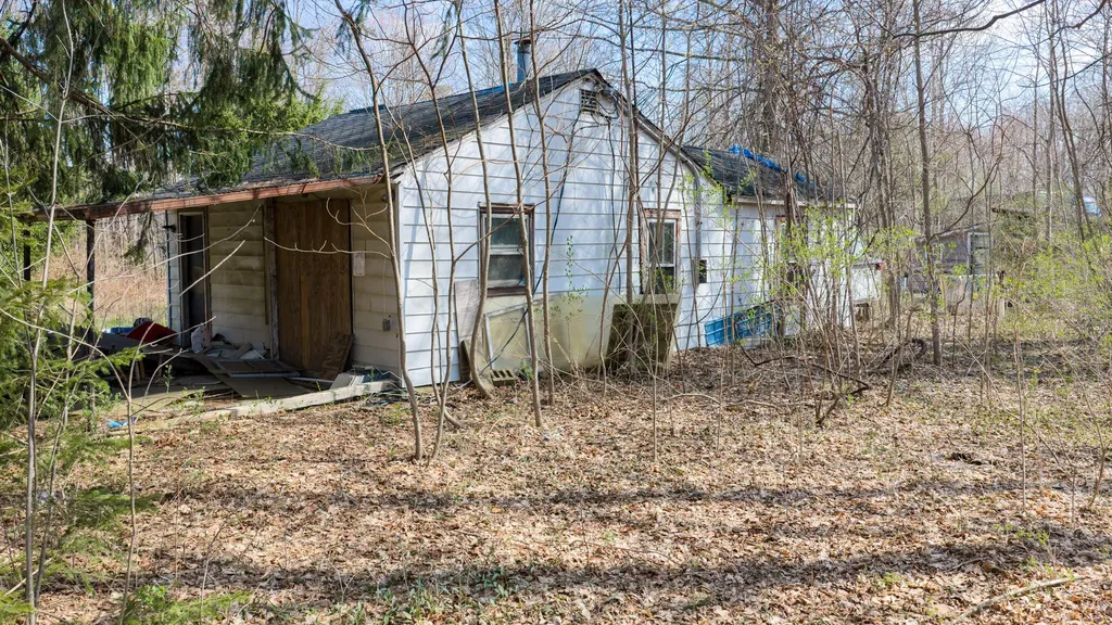 17859 Behner Road New Buffalo Township MI 49117