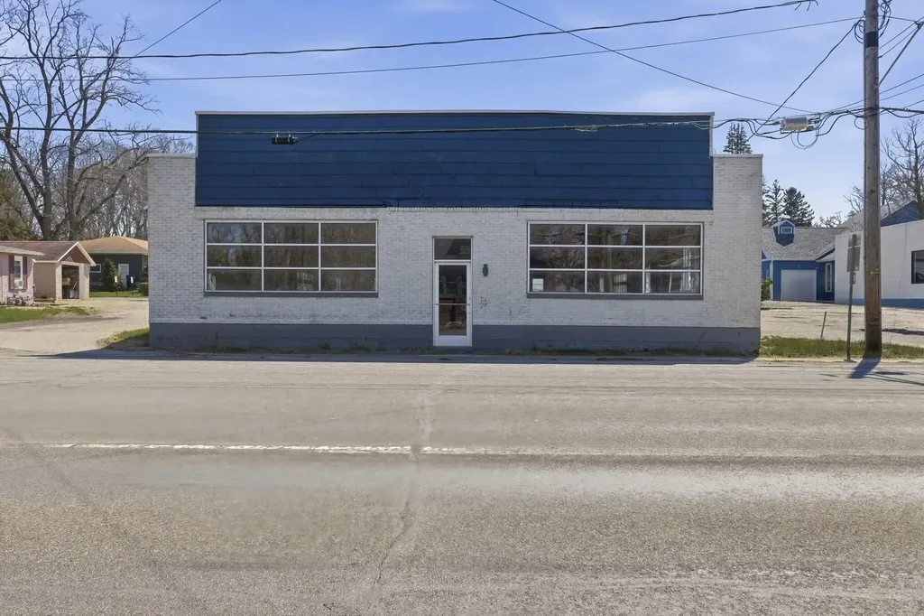 219 E Buffalo Street New Buffalo City MI 49117