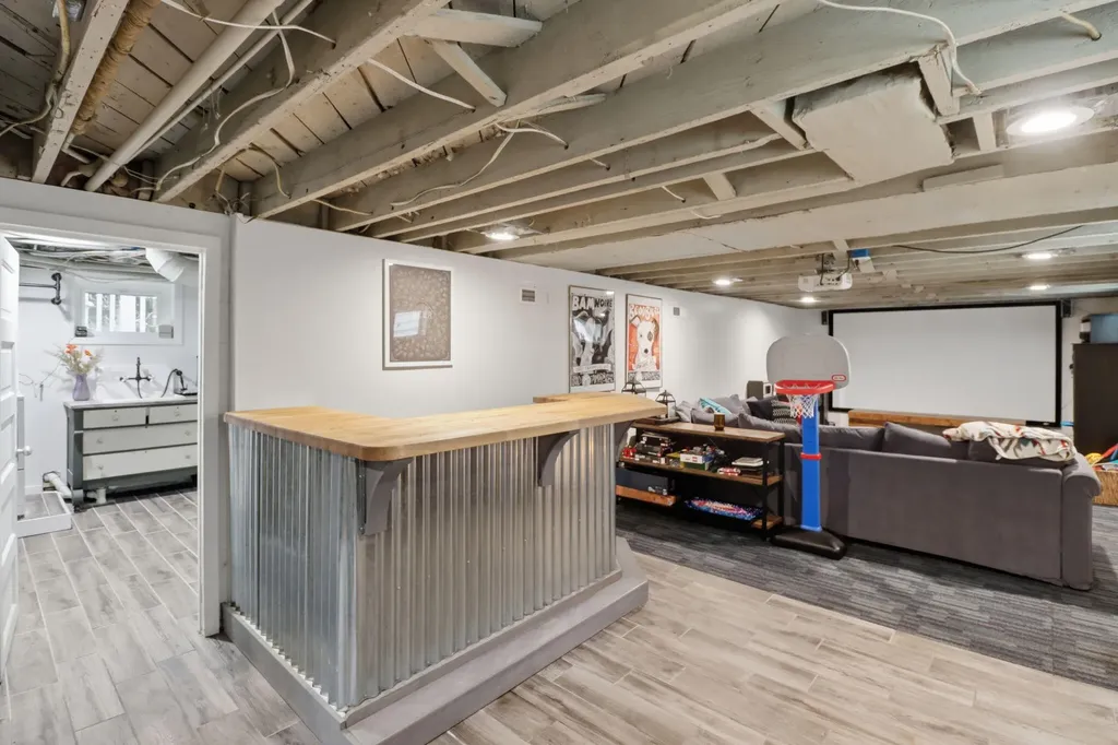 1012 Pearl Street St. Joseph City MI 49085