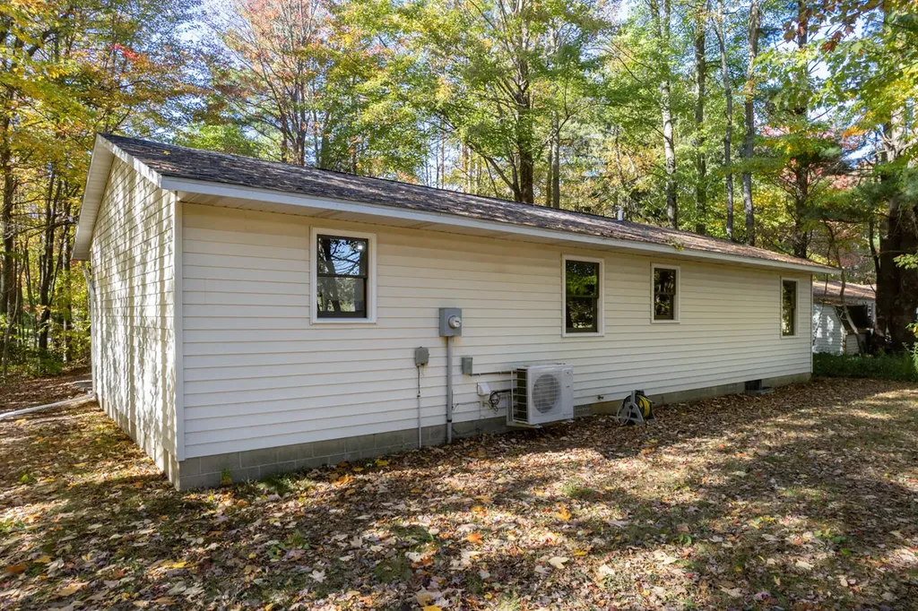 17751 Blue Star Highway South Haven Charter Township MI 49090