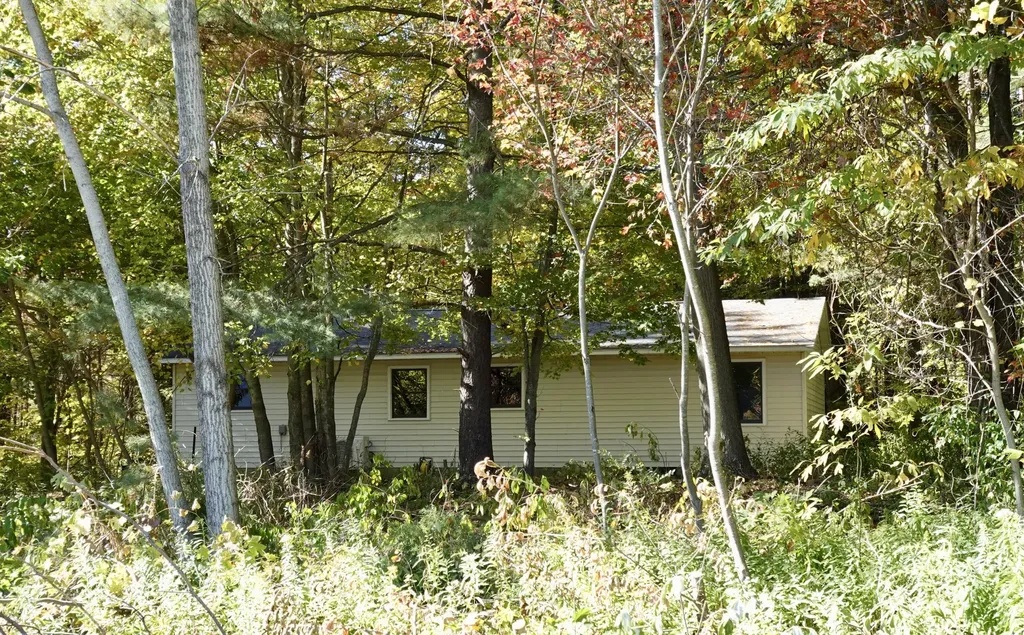 17751 Blue Star Highway South Haven Charter Township MI 49090