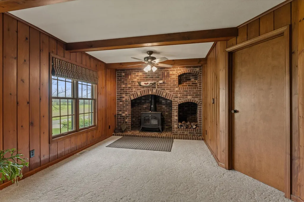 28684 M 60 Howard Township MI 49031