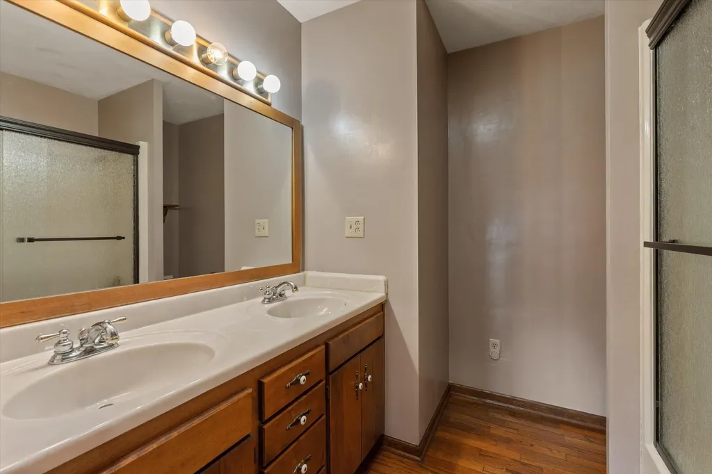 28684 M 60 Howard Township MI 49031