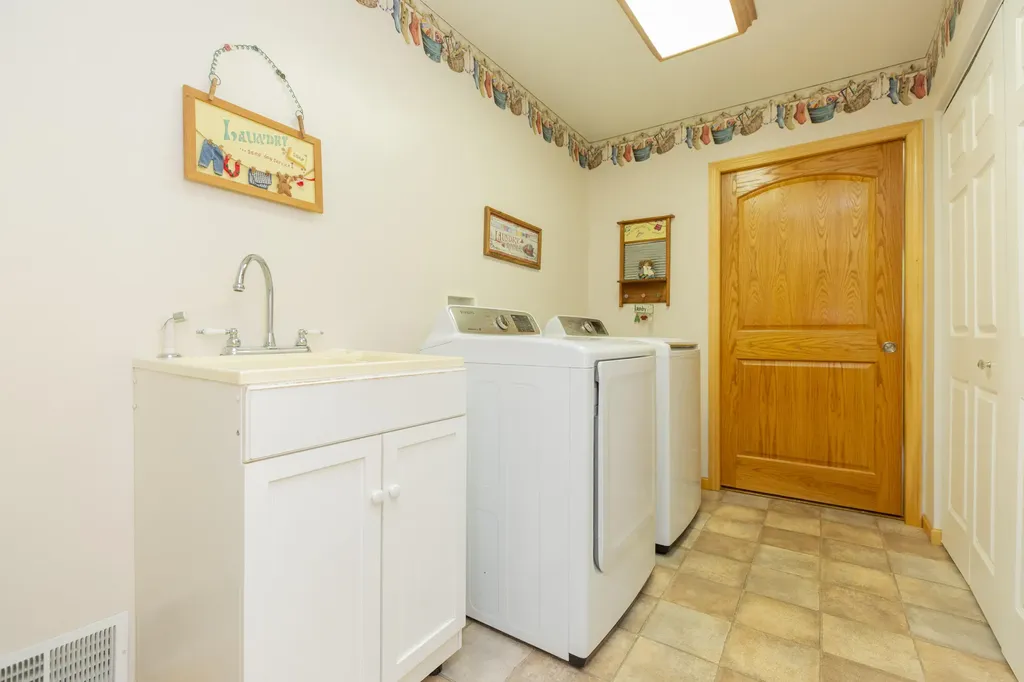 15797 Hillside Drive Newberg Township MI 49095