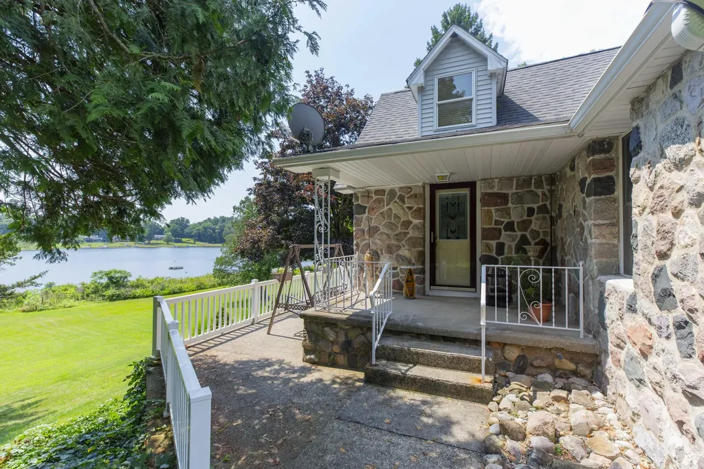 15797 Hillside Drive Newberg Township MI 49095