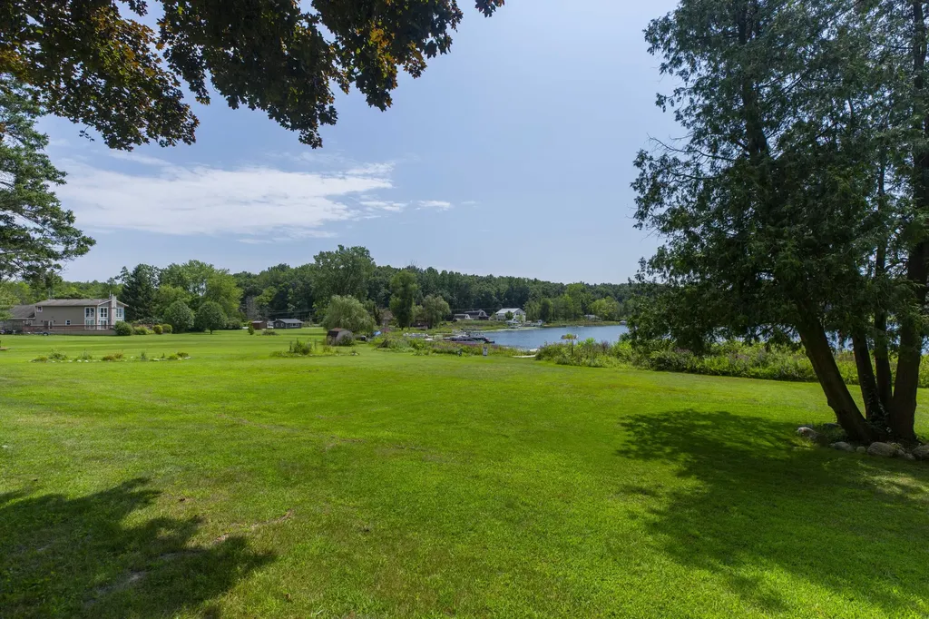 15797 Hillside Drive Newberg Township MI 49095
