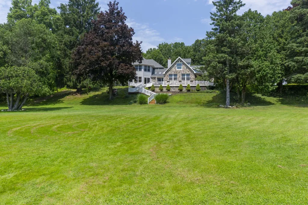 15797 Hillside Drive Newberg Township MI 49095