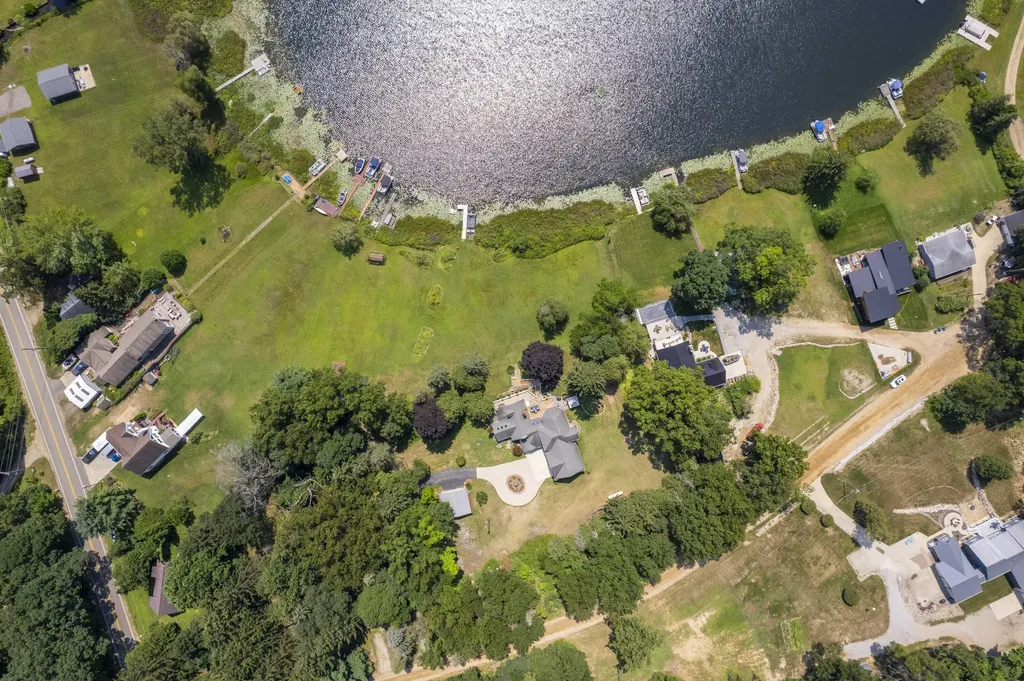 15797 Hillside Drive Newberg Township MI 49095