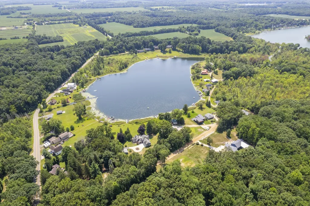 15797 Hillside Drive Newberg Township MI 49095