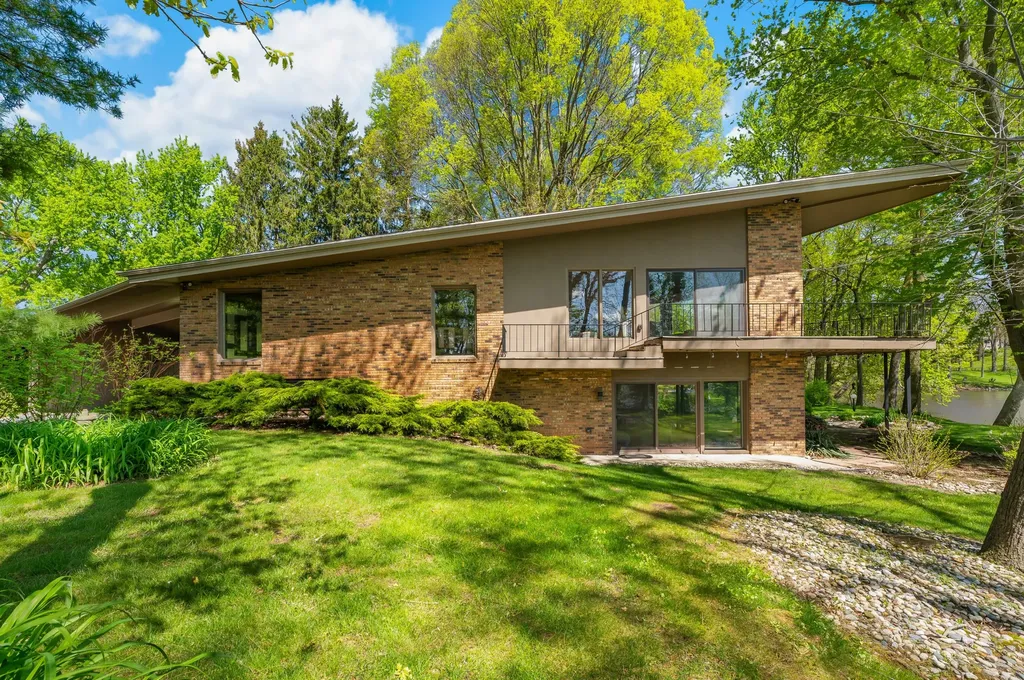 2135 Derfla Drive Royalton Township MI 49085