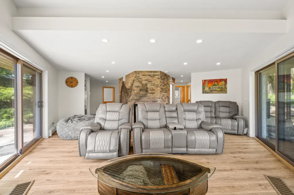 2135 Derfla Drive Royalton Township MI 49085