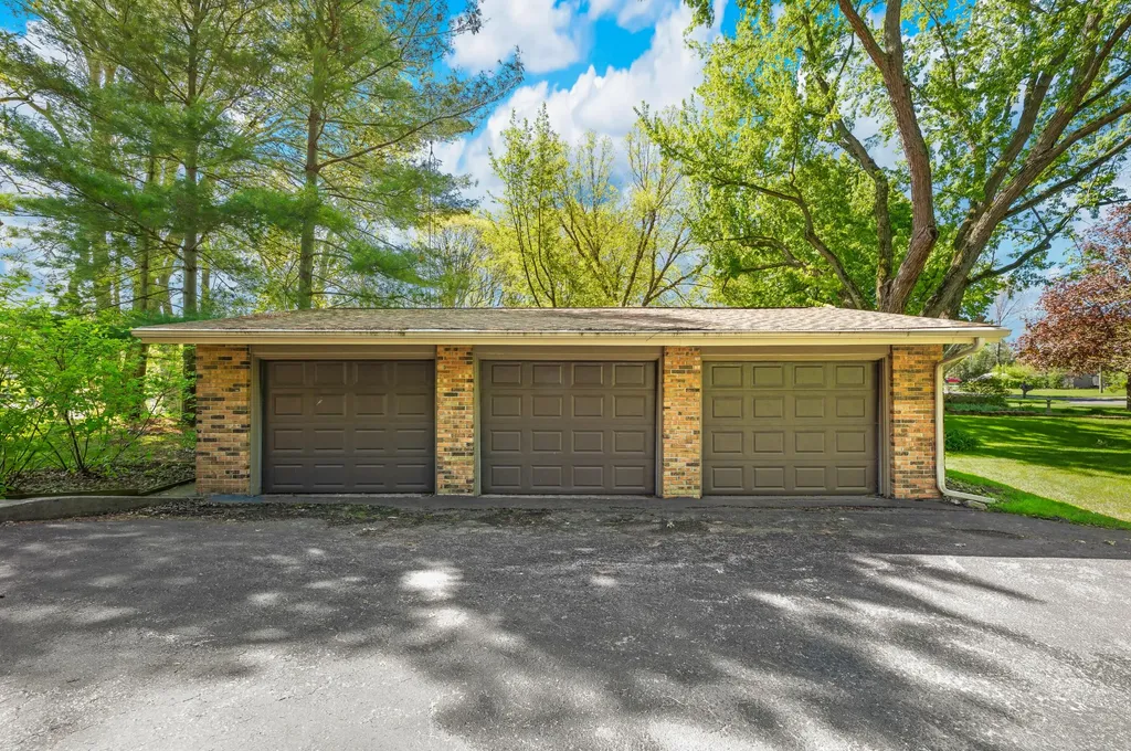 2135 Derfla Drive Royalton Township MI 49085