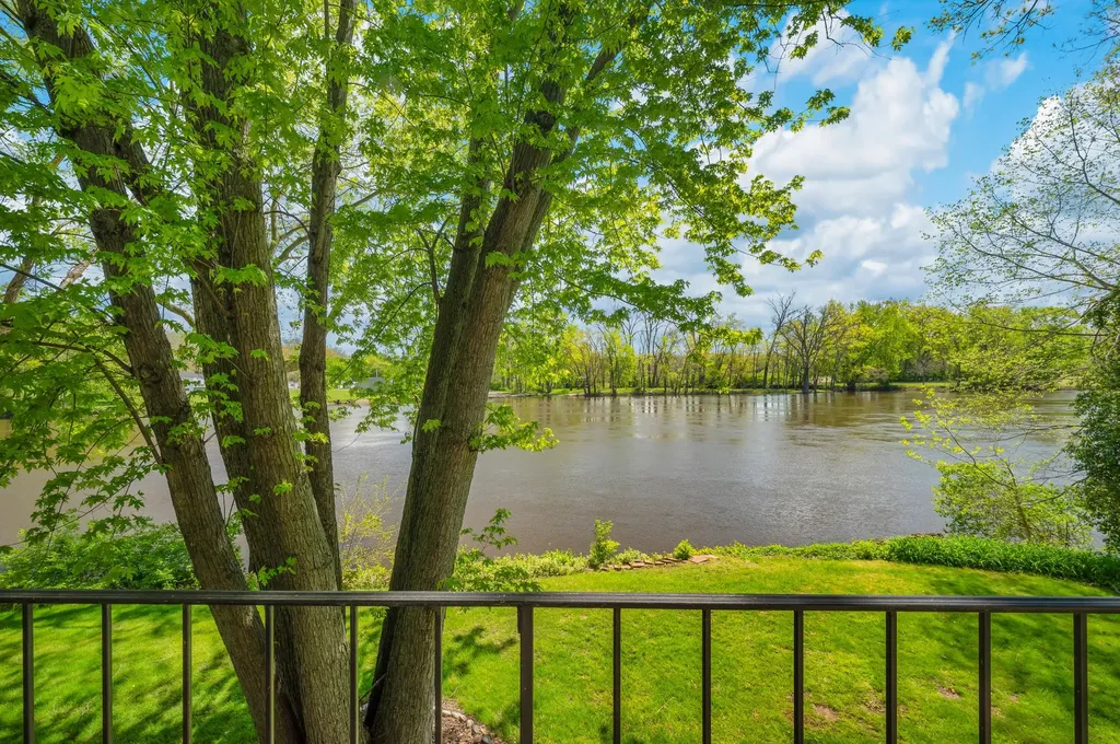 2135 Derfla Drive Royalton Township MI 49085