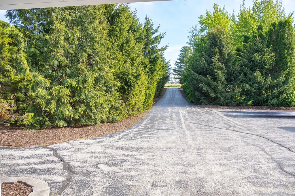 5251 Spring Creek Road Three Oaks Township MI 49128