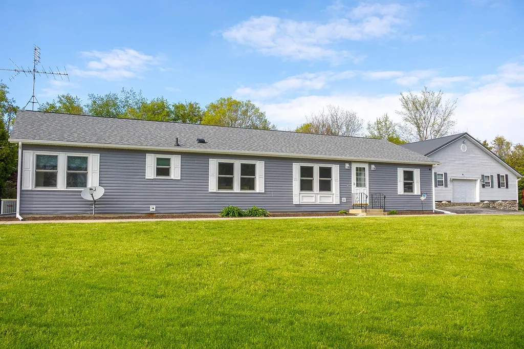 5251 Spring Creek Road Three Oaks Township MI 49128