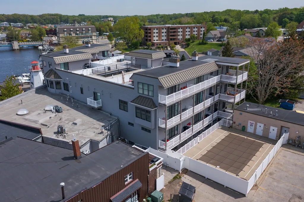 516 Williams Street South Haven City MI 49090