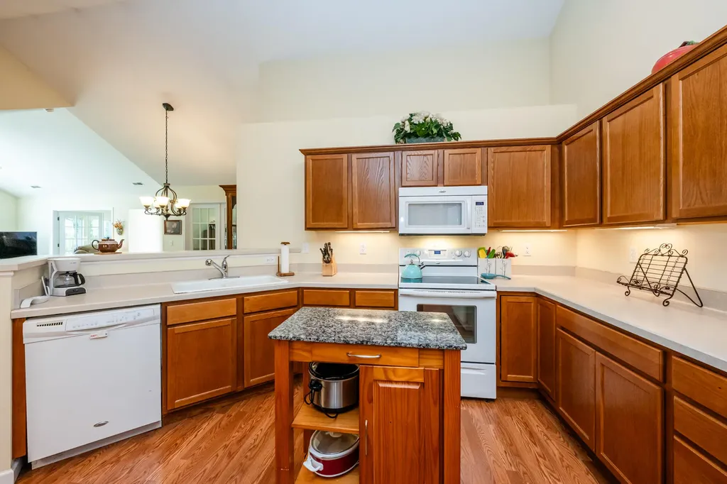 2848 Villa Lane Sodus Township MI 49022
