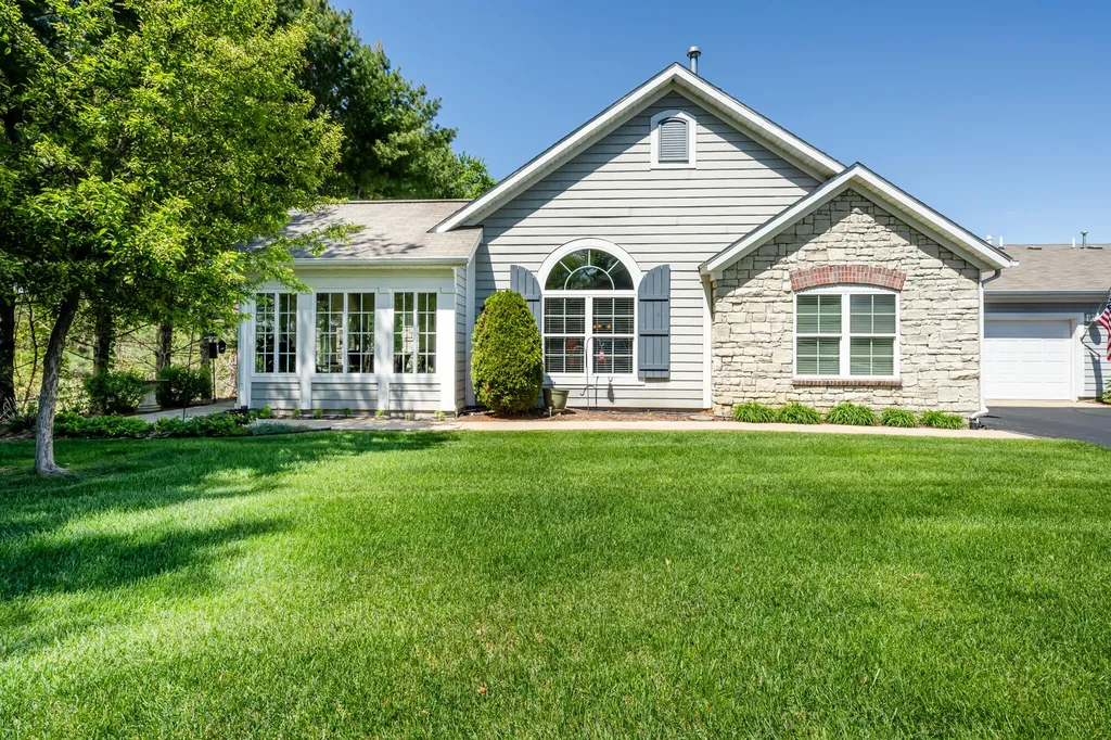2848 Villa Lane Sodus Township MI 49022