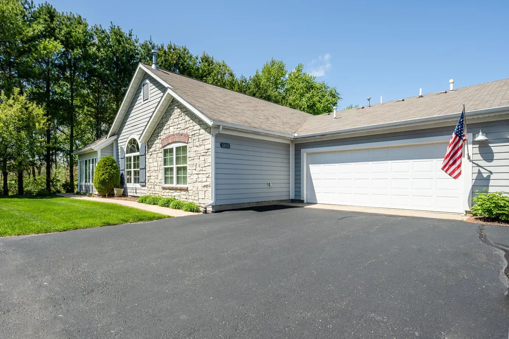 2848 Villa Lane Sodus Township MI 49022