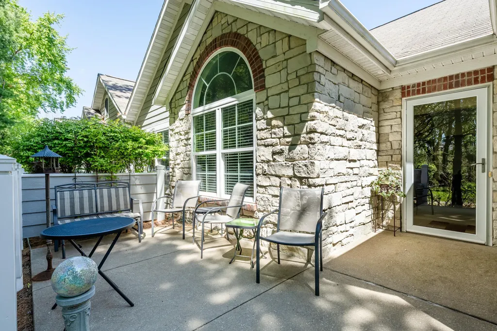 2848 Villa Lane Sodus Township MI 49022