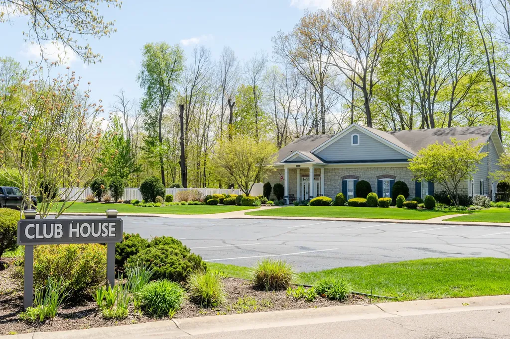 2848 Villa Lane Sodus Township MI 49022