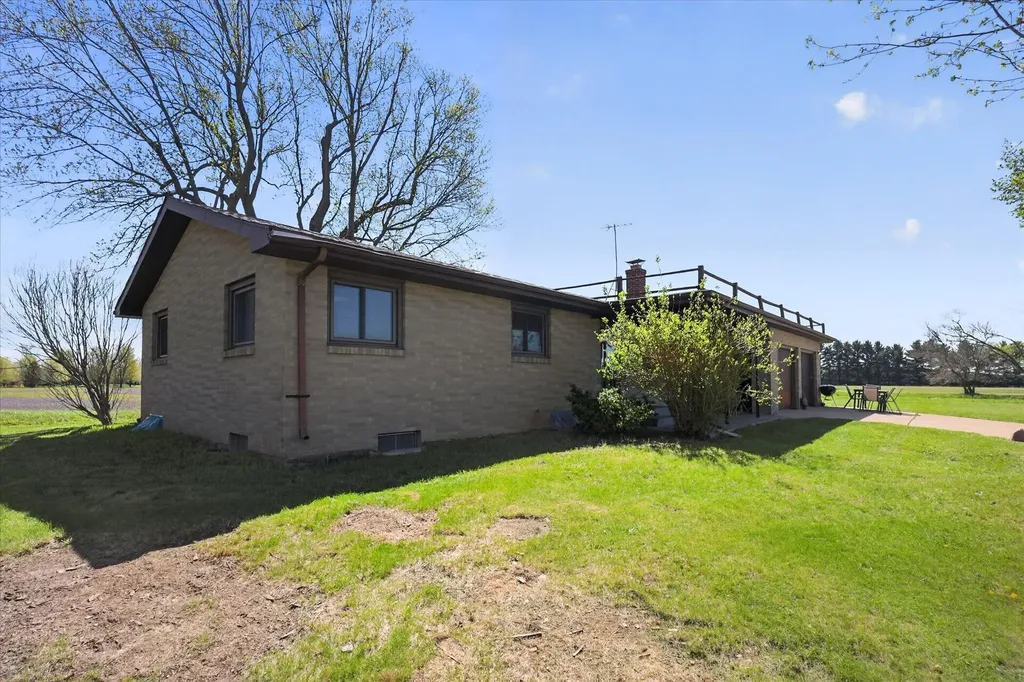 3262 W Wagner Road Weesaw Township MI 49107